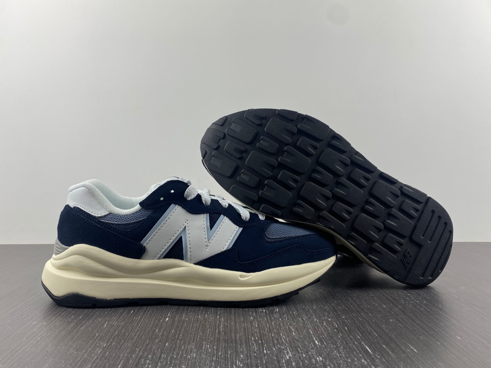 new balance 57/40 