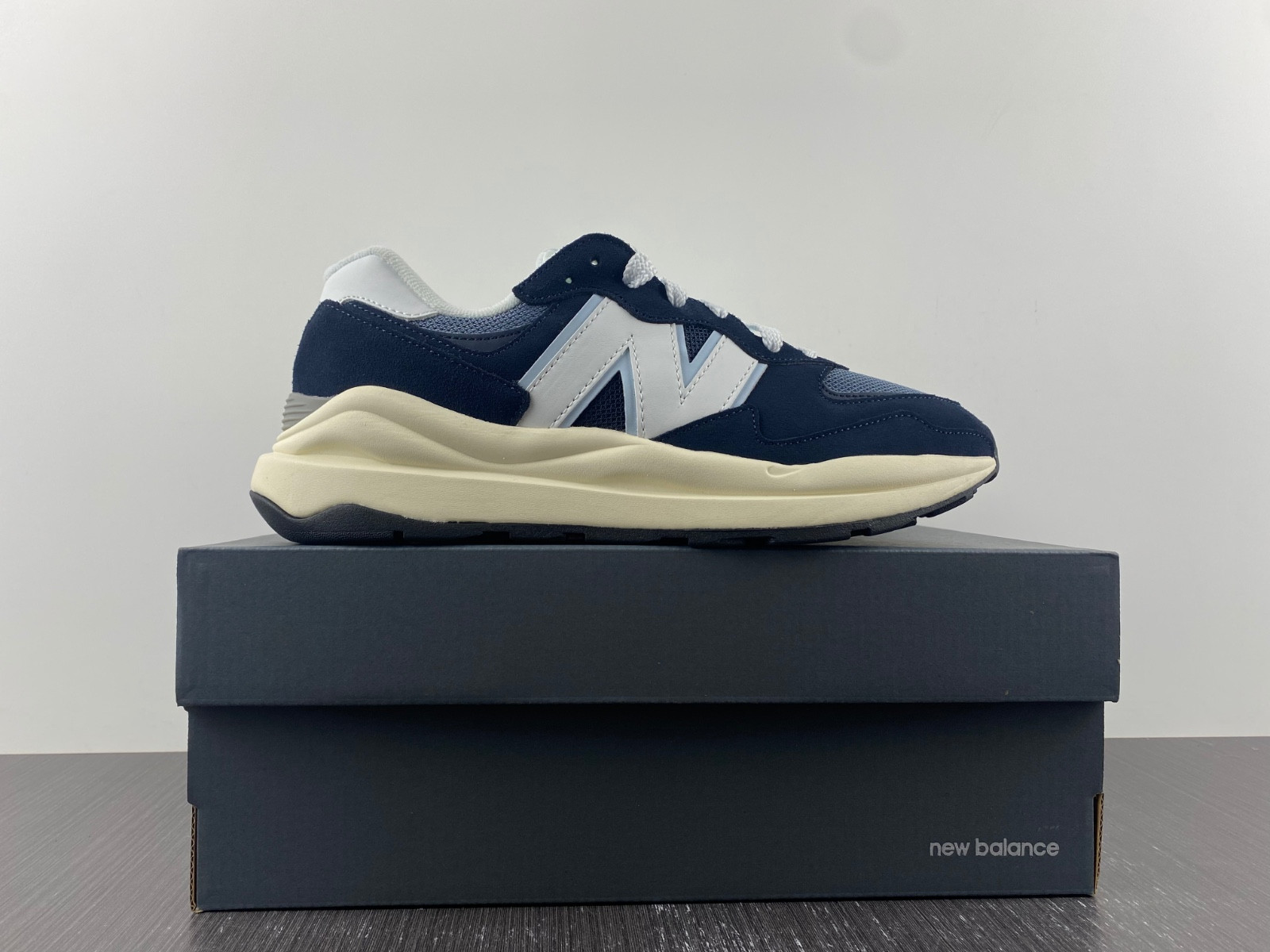 new balance 57/40 