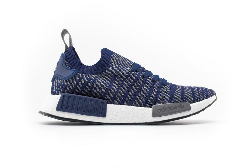 nmd_r1 stlt primeknit blue grey b22650