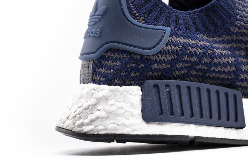 nmd_r1 stlt primeknit blue grey b22650