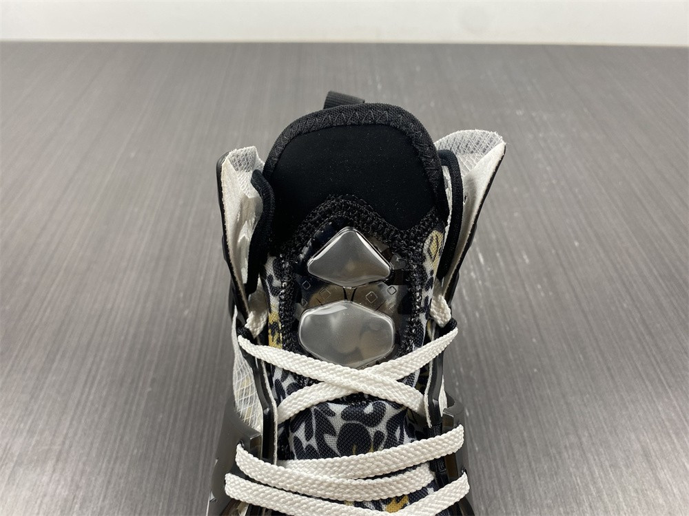 nike lebron 19 leopard dc9340-100