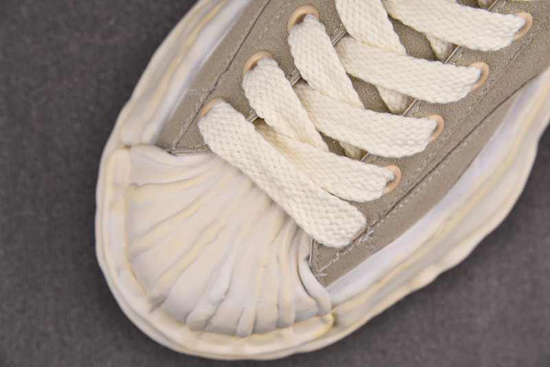 mmy sneaker 003