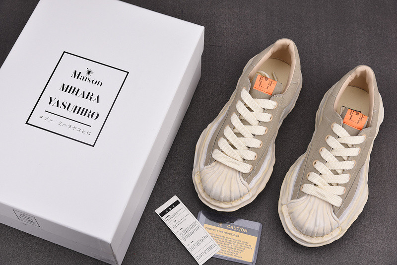 mmy sneaker 003