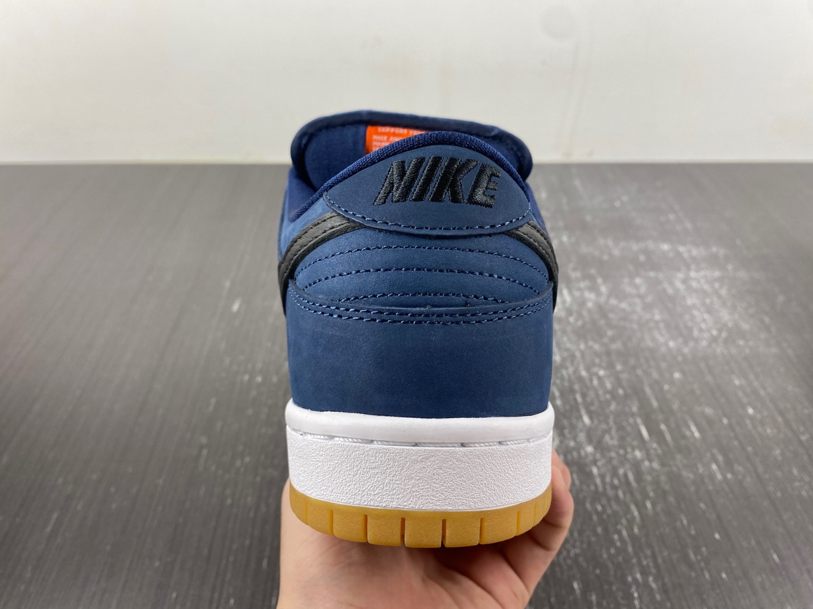 nike sb dunk low navy black gum men
