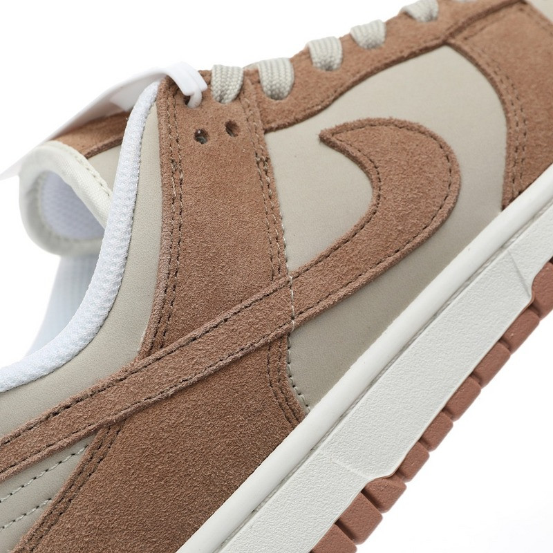 nike dunk low se sand drift (women