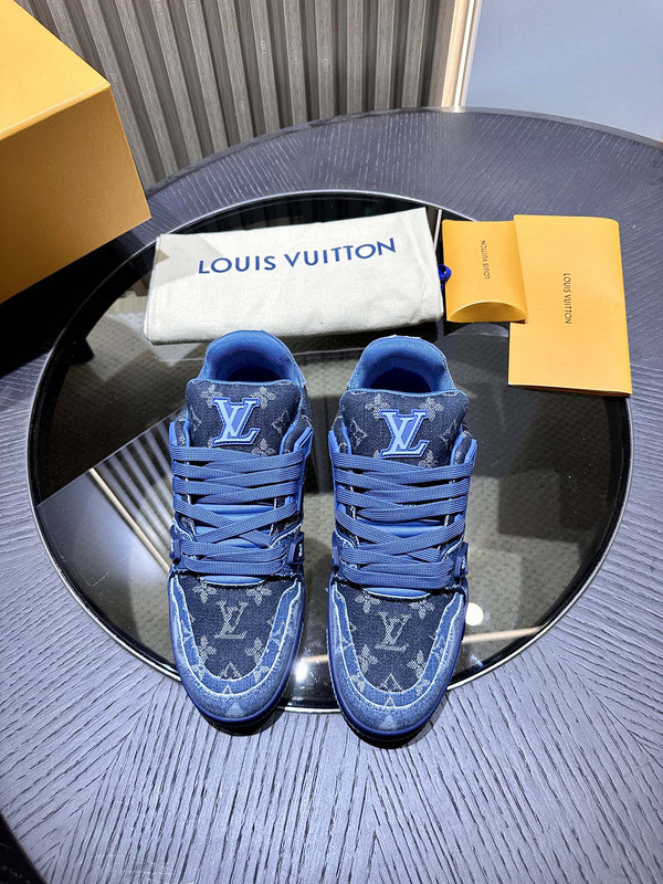 lwe sneaker