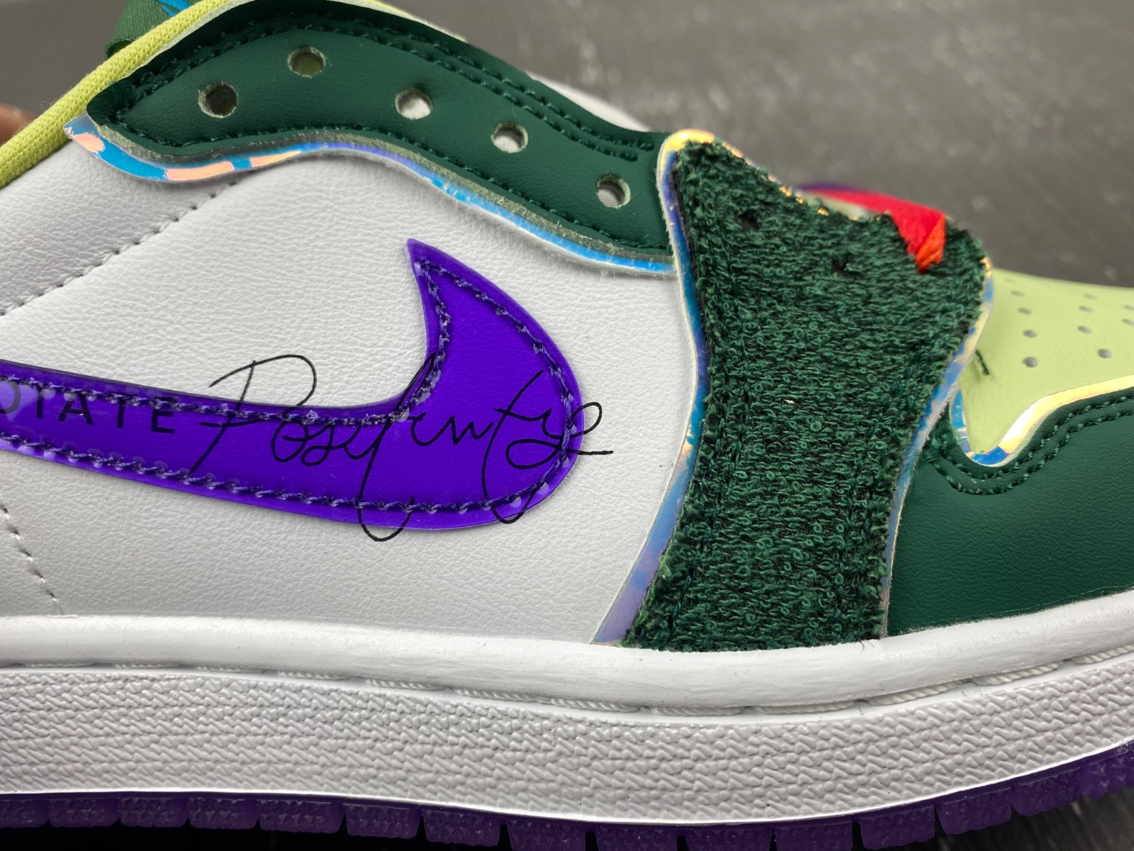 jordan 1 retro low og doernbecher (2023) - fd9665-351