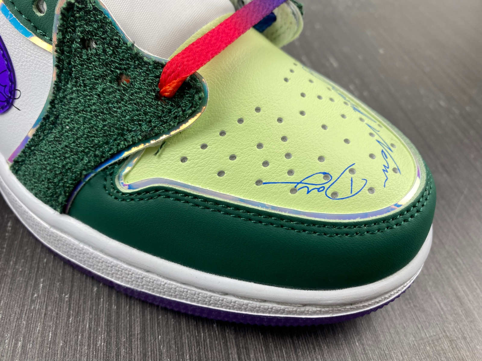 jordan 1 retro low og doernbecher (2023) - fd9665-351