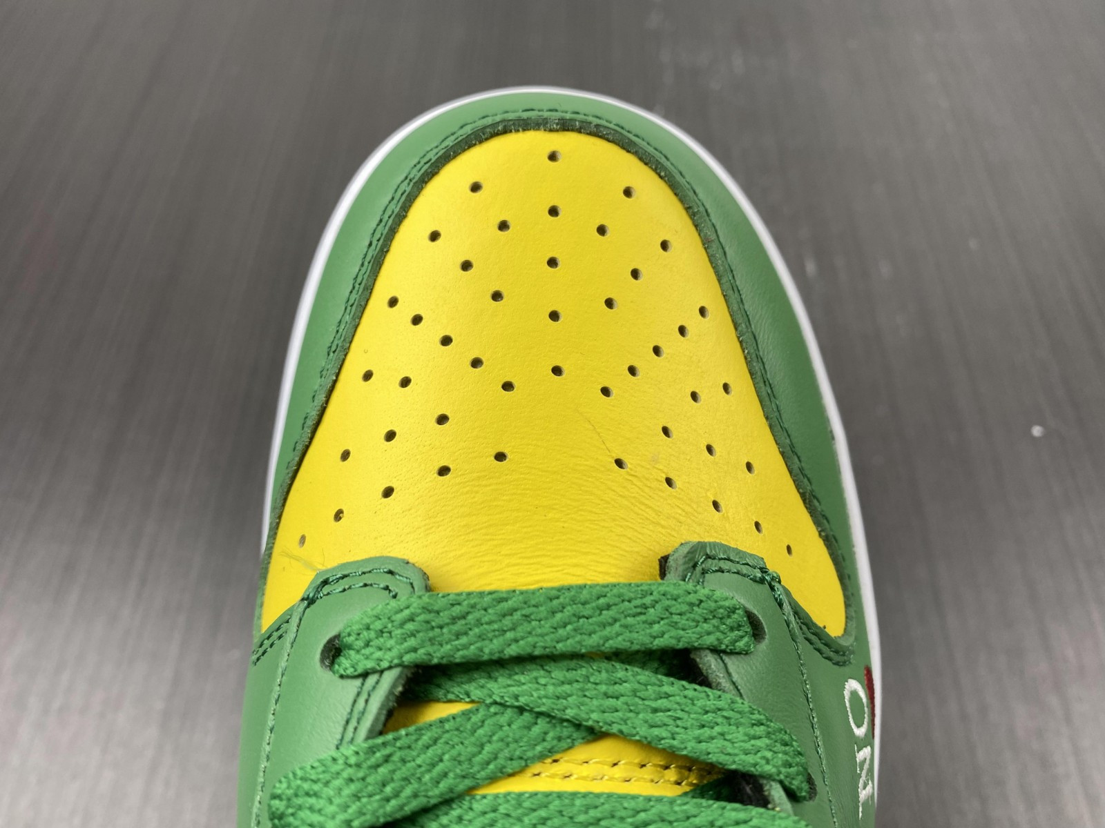 nike sb dunk high Sup*e by any means brazil dn3741-700
