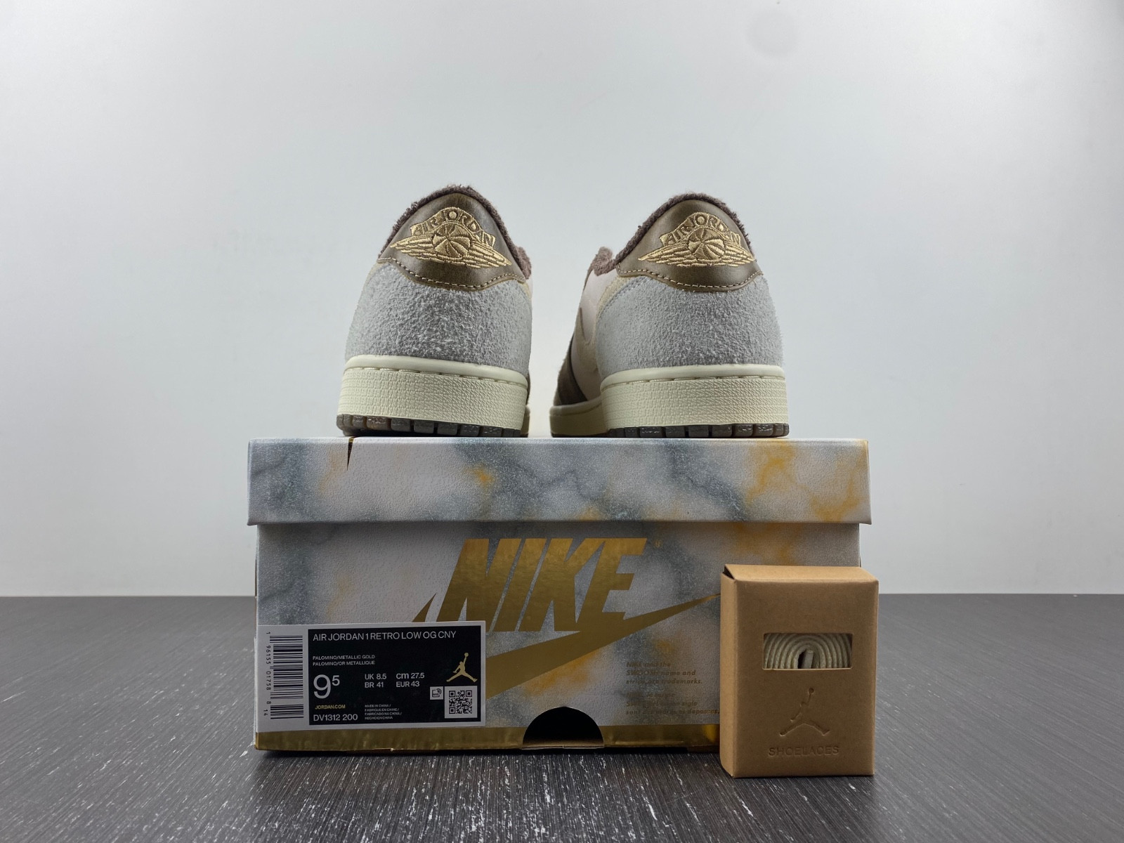 jordan 1 retro low og year of the rabbit dv1312-200
