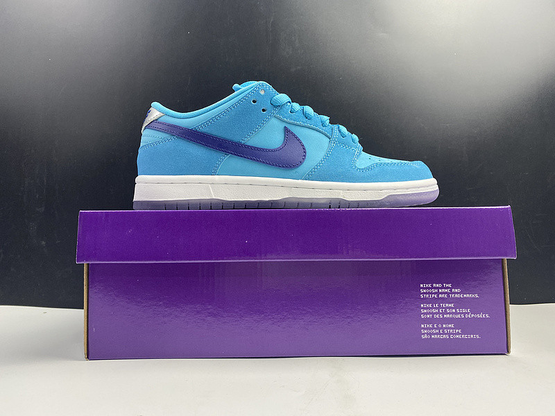 nike dunksb low “blue fury” bq6817-400