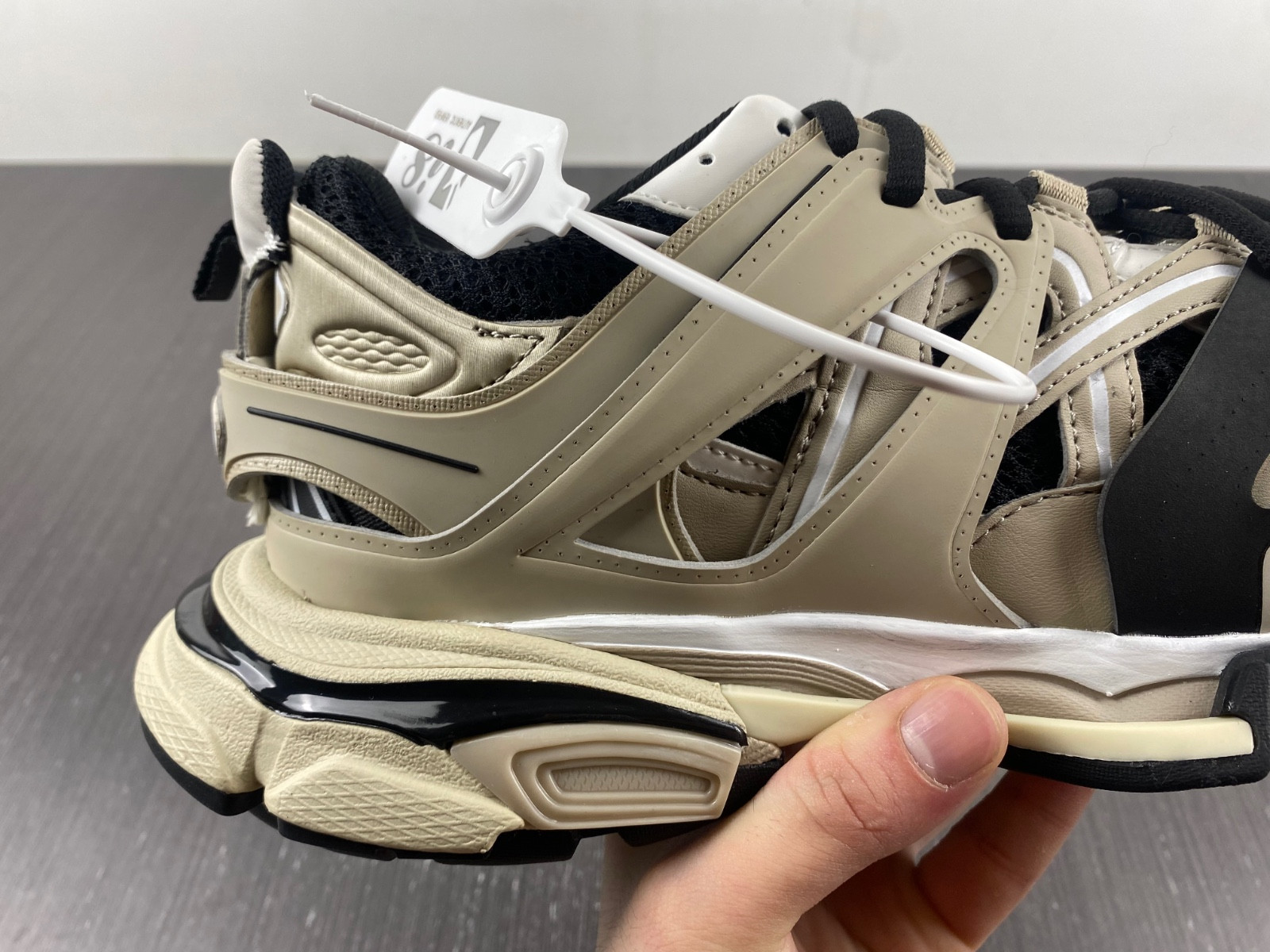 Ba*len*cia*ga track sneaker