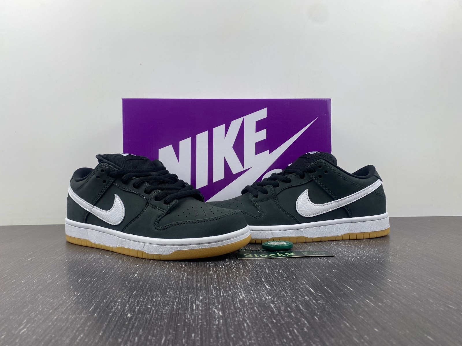 nike sb dunk low pro black gum men