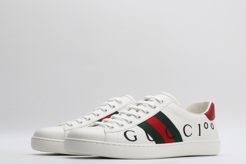 G*u*i sneaker