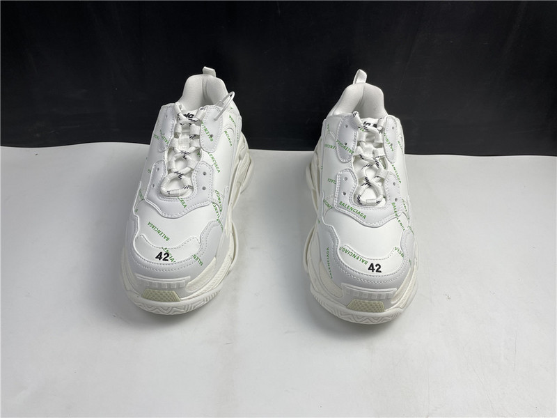 Ba*len*cia*ga triple s