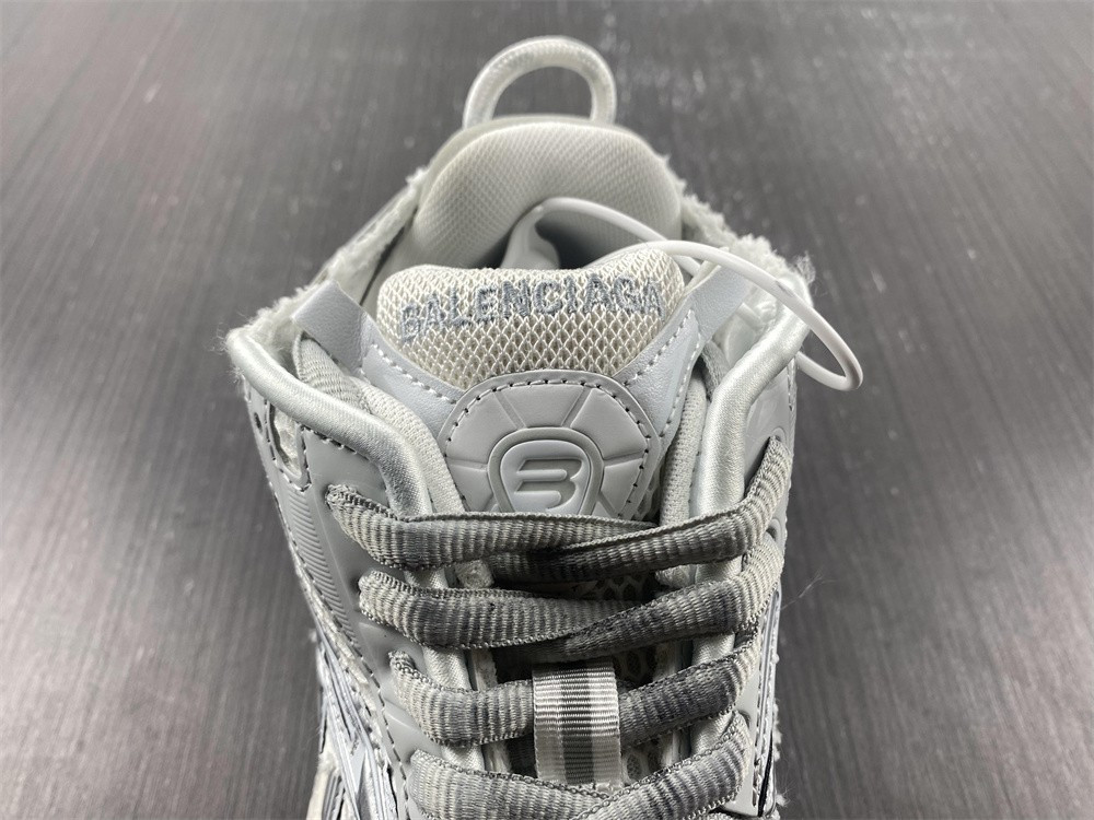 Ba*len*cia*ga runner sneaker