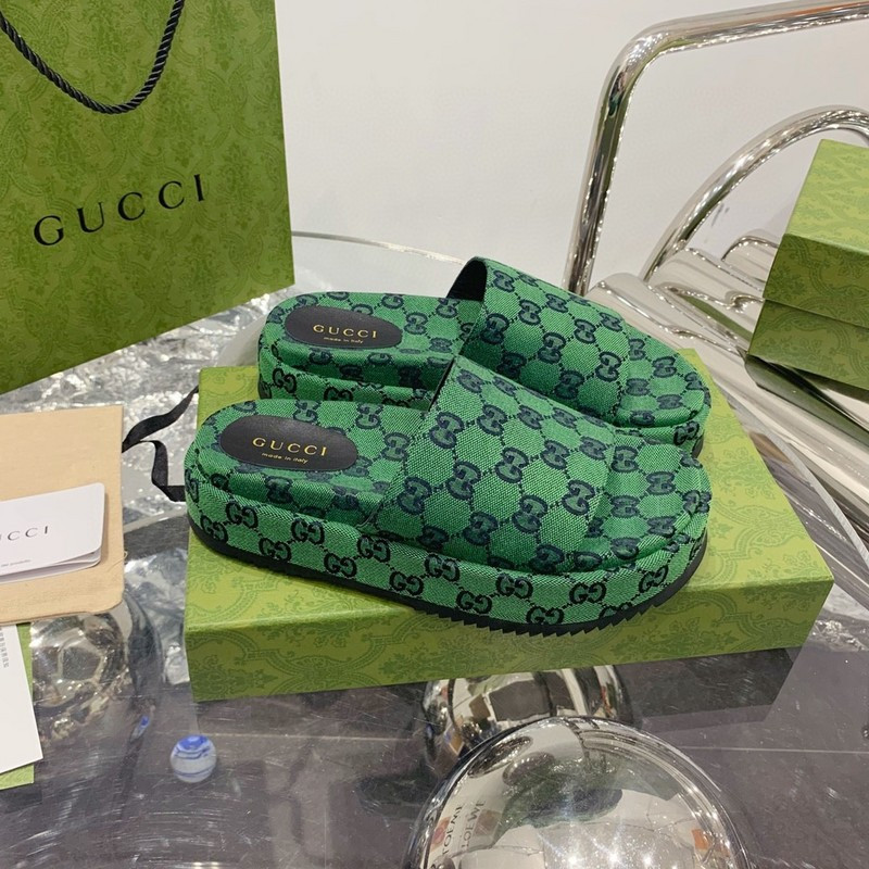 G*u*i sneaker