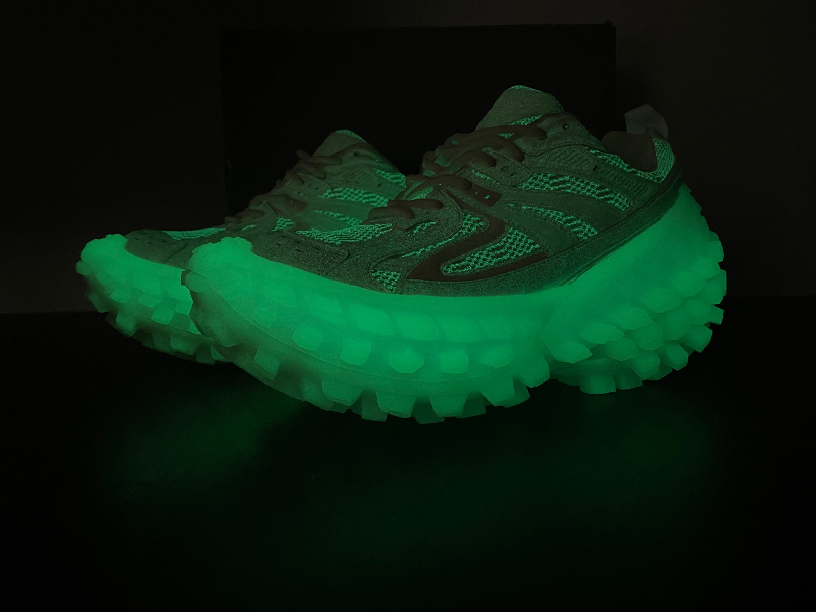 Ba*len*cia*ga defender sneaker