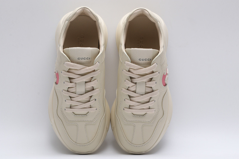 G*u*i sneaker