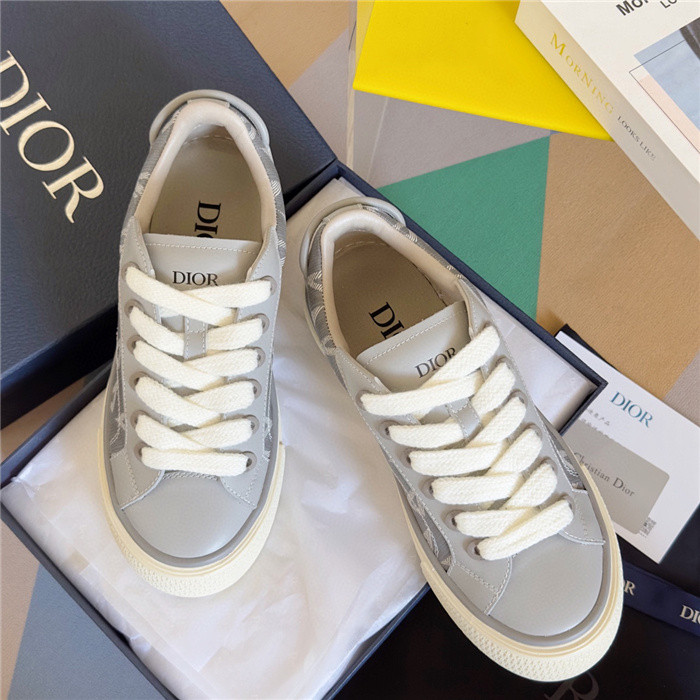 D*or b33 sneaker